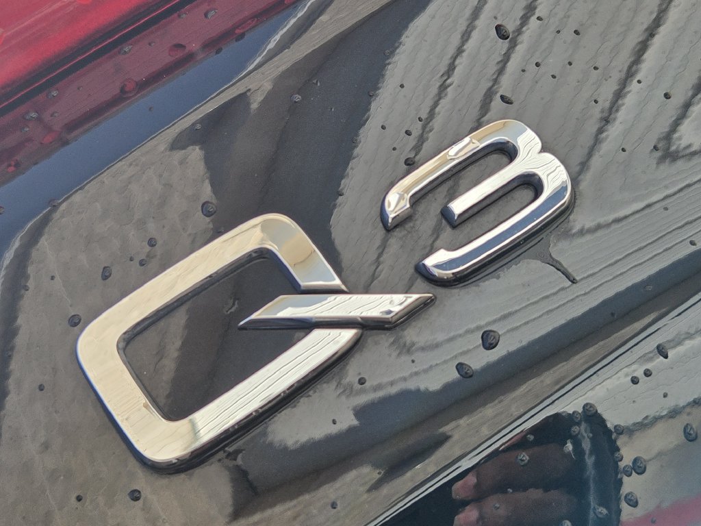 Used 2024 Audi Q3 2.0T Premium AWD/4WD image 9