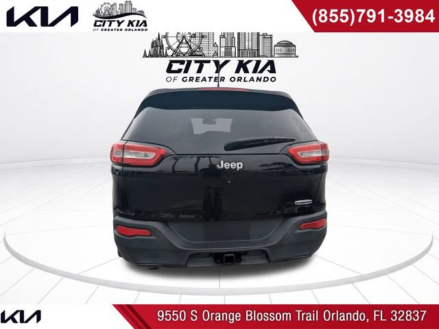 Used 2018 Jeep Cherokee Latitude FWD image 5