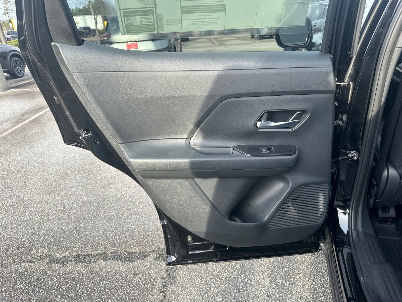 New 2026 Nissan Kicks SR image 21