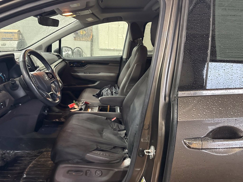 Used 2018 Honda Odyssey Elite image 11