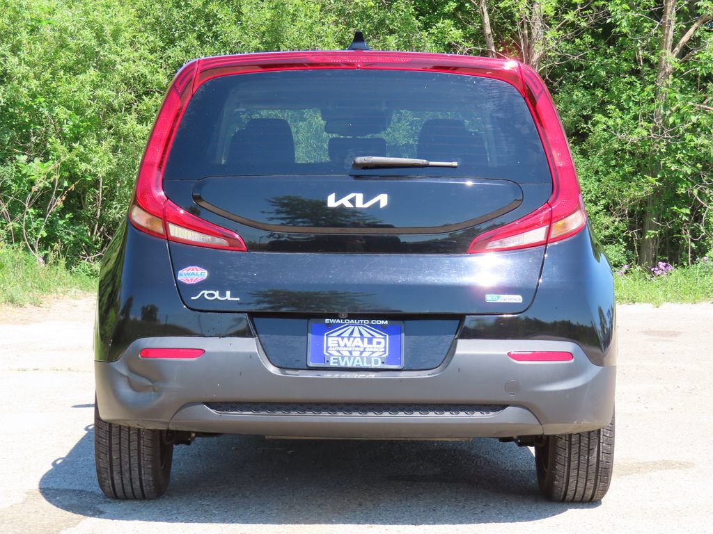 Used 2022 Kia Soul EX FWD image 13