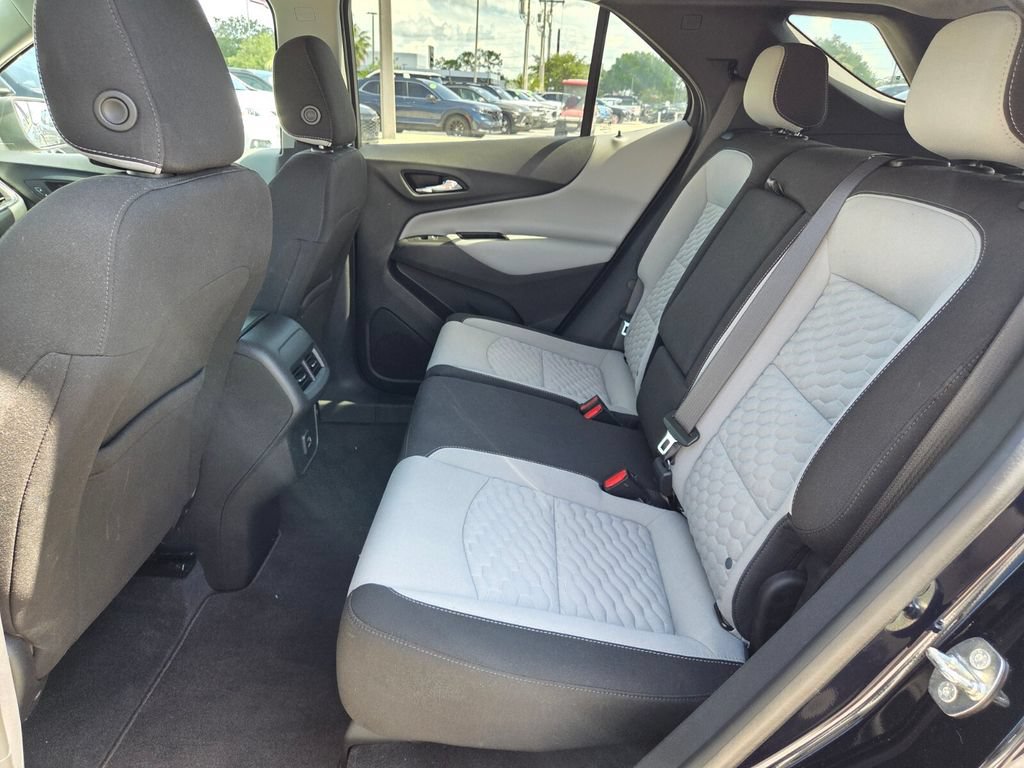 Used 2021 Chevrolet Equinox LS w/ LS Convenience Package FWD image 6