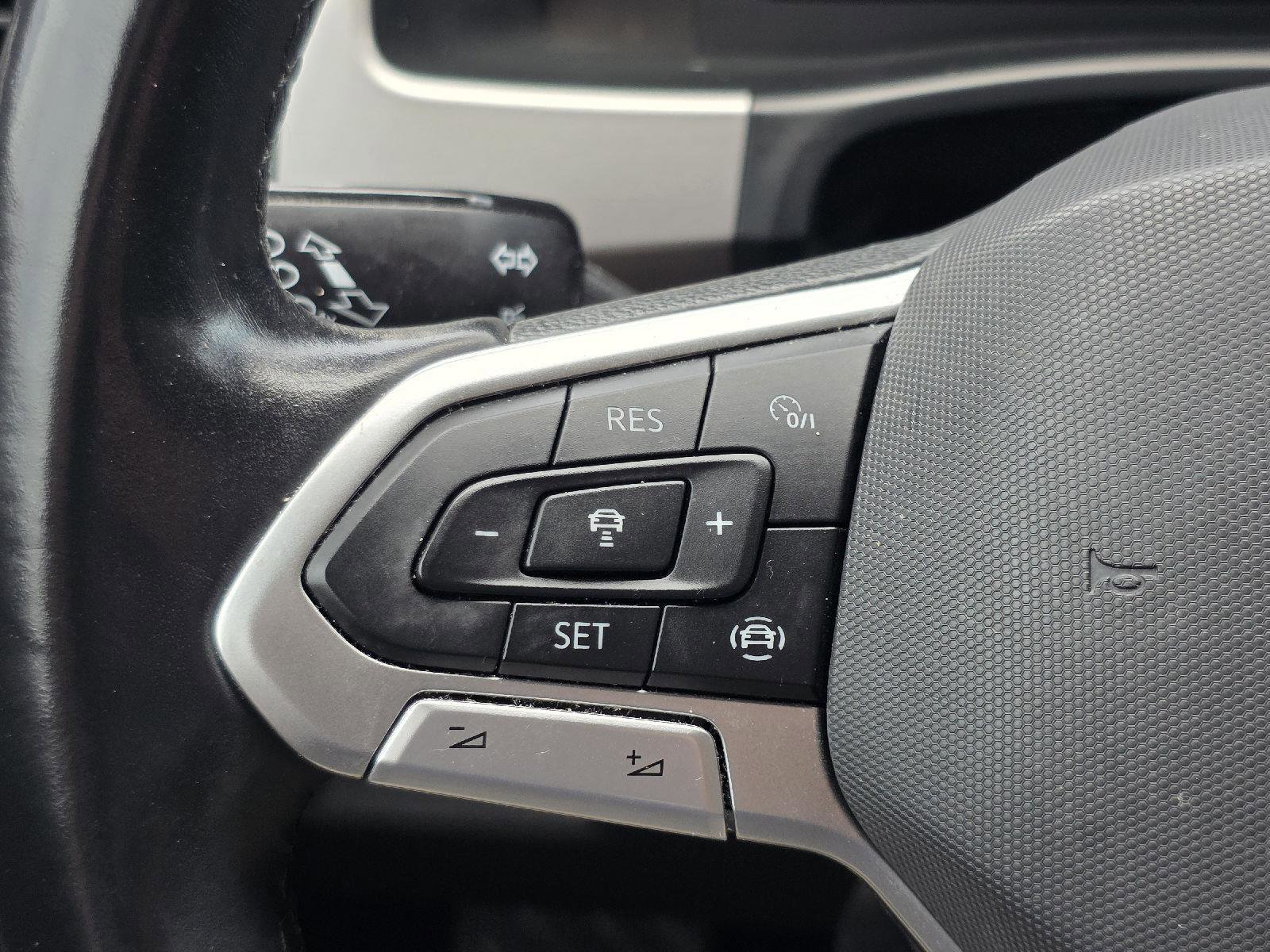 Used 2020 Volkswagen Atlas Cross Sport SEL image 12