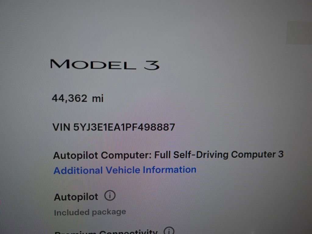 Used 2023 Tesla Model 3 Standard Range image 19