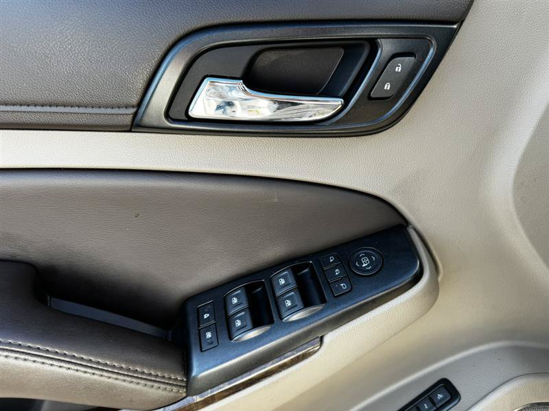 Used 2017 Chevrolet Suburban LT AWD/4WD image 27