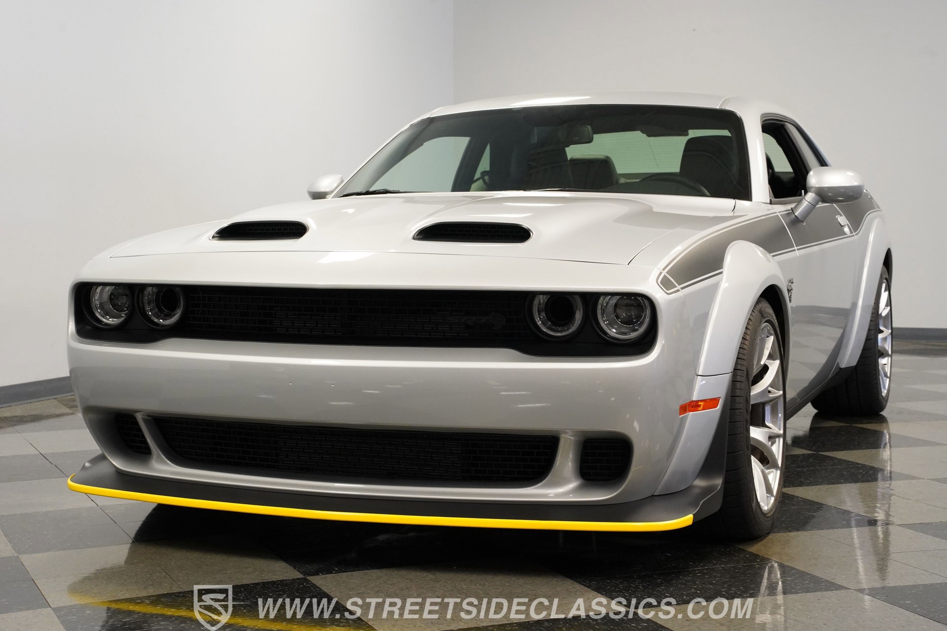 Used 2023 Dodge Challenger SRT Hellcat RWD image 19