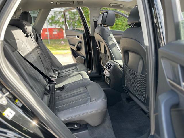 Used 2021 Audi Q5 2.0T Premium w/ Convenience Package image 19