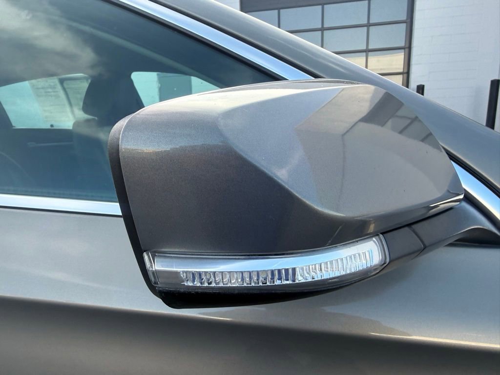 Used 2017 Chevrolet Impala LT FWD image 20