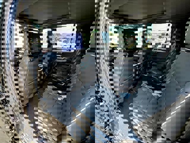 New 2025 Chevrolet Suburban Premier image 13