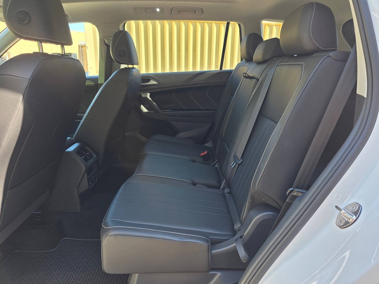 Used 2022 Volkswagen Tiguan SE FWD image 32