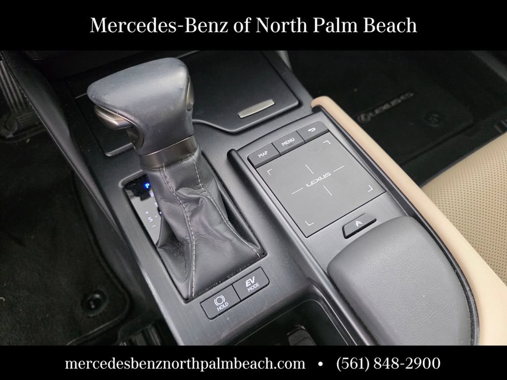 Used 2019 Lexus ES 300h w/ Premium Package FWD image 24