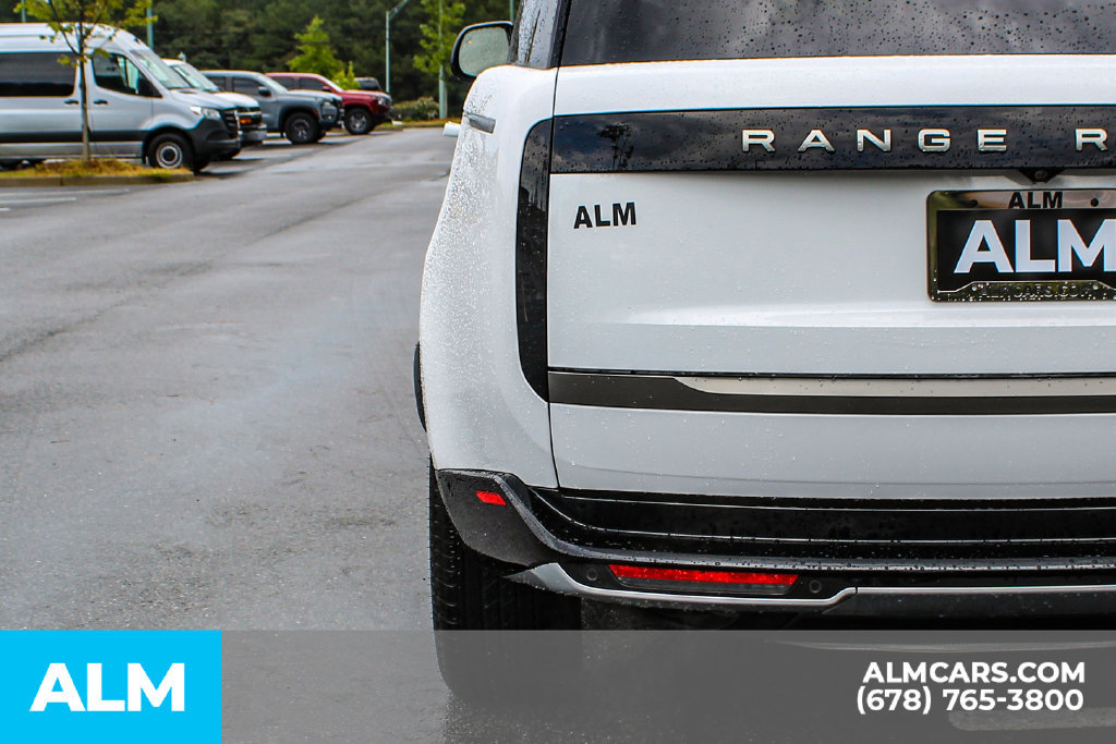 Used 2023 Land Rover Range Rover SE AWD/4WD image 12