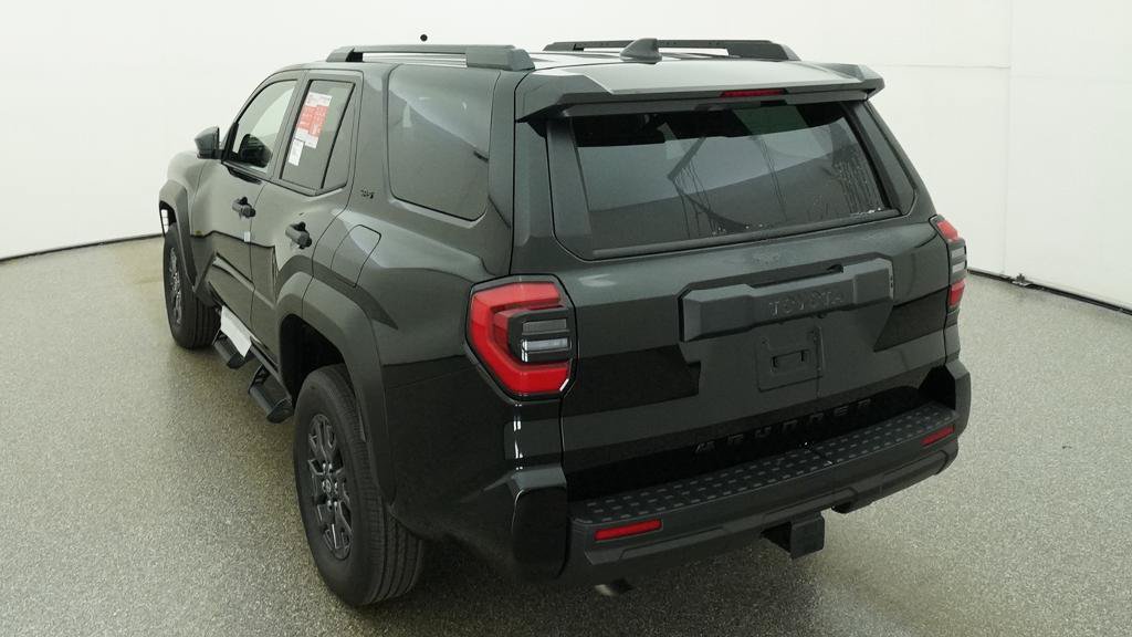 New 2026 Toyota 4Runner SR5 AWD/4WD image 9