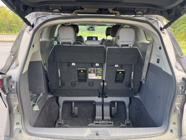 Used 2024 Toyota Sienna XLE w/ XLE Plus Package AWD/4WD image 13
