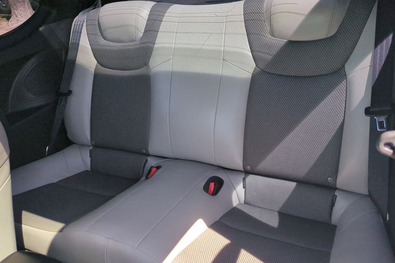 Used 2014 Hyundai Genesis 2.0T RWD image 21