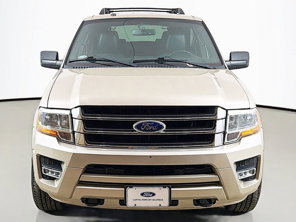 Used 2017 Ford Expedition XLT w/ Equipment Group 201A AWD/4WD image 8