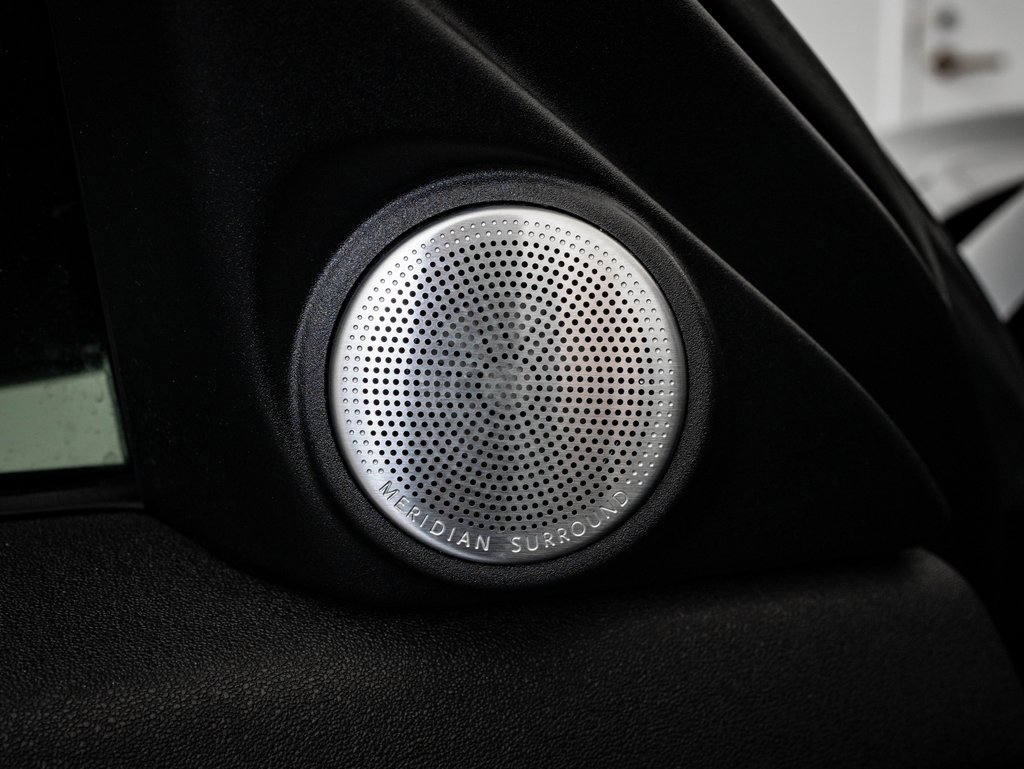 Used 2023 Land Rover Range Rover Evoque R-Dynamic SE image 26