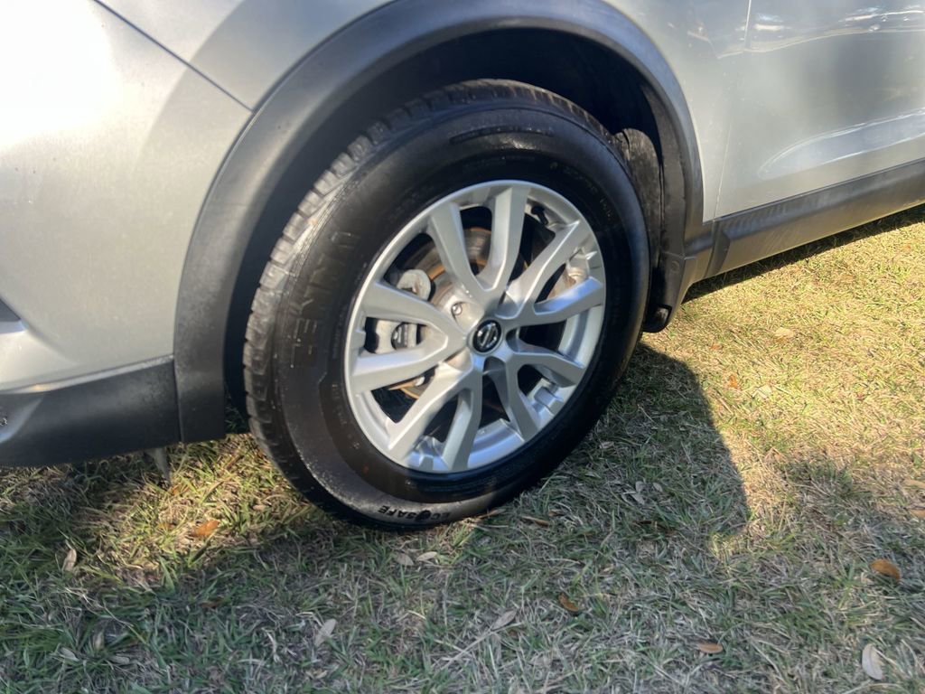 Used 2020 Nissan Rogue Sport S w/ Appearance Package image 14