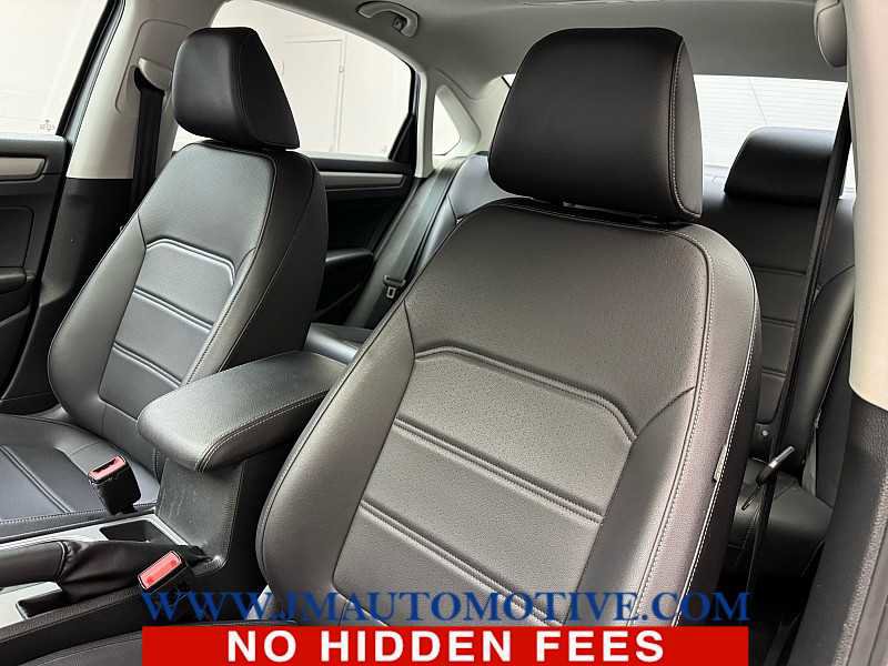 Used 2021 Volkswagen Passat 2.0T SE image 14