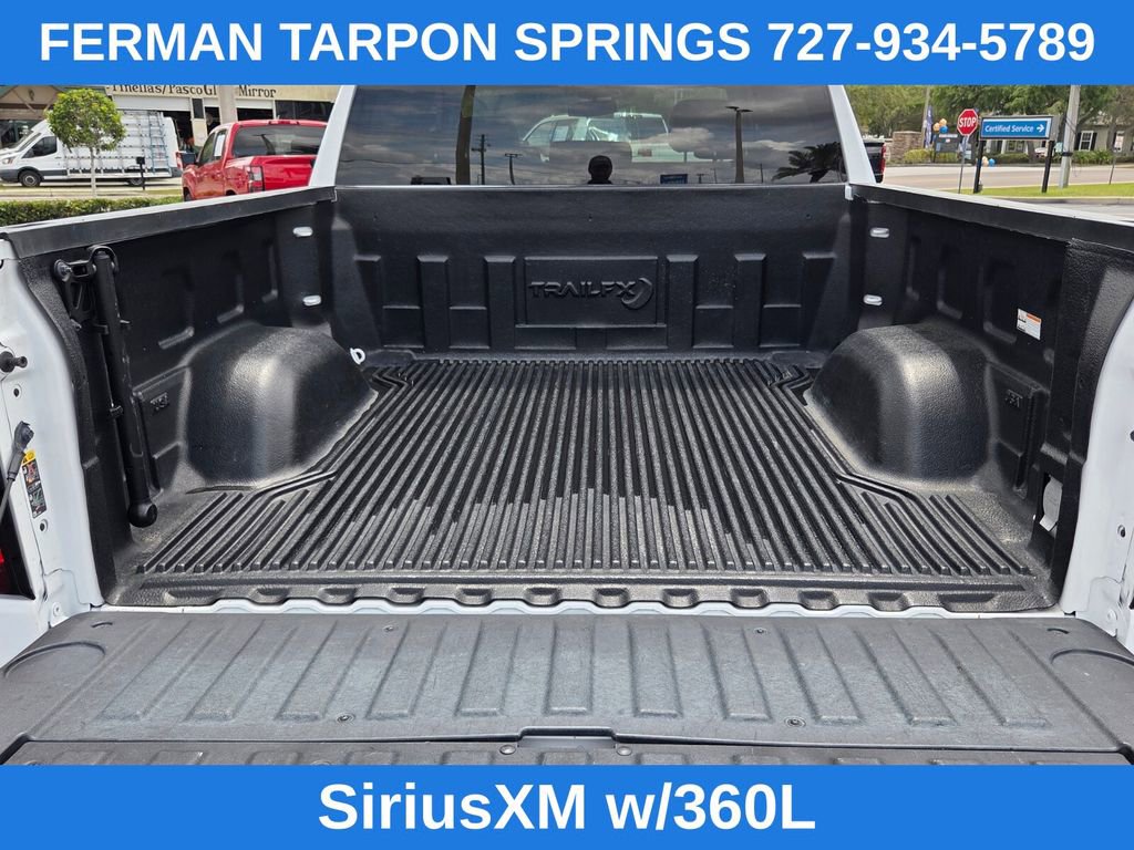 Used 2024 GMC Sierra 1500 SLT image 11