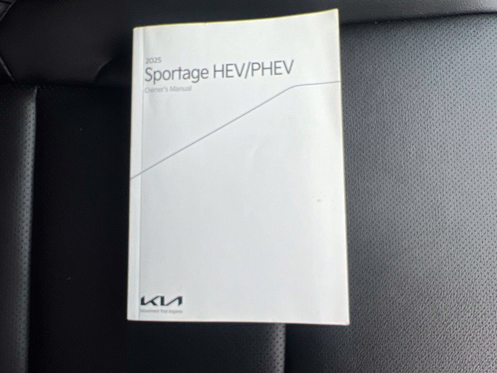 Certified 2025 Kia Sportage EX AWD/4WD image 25