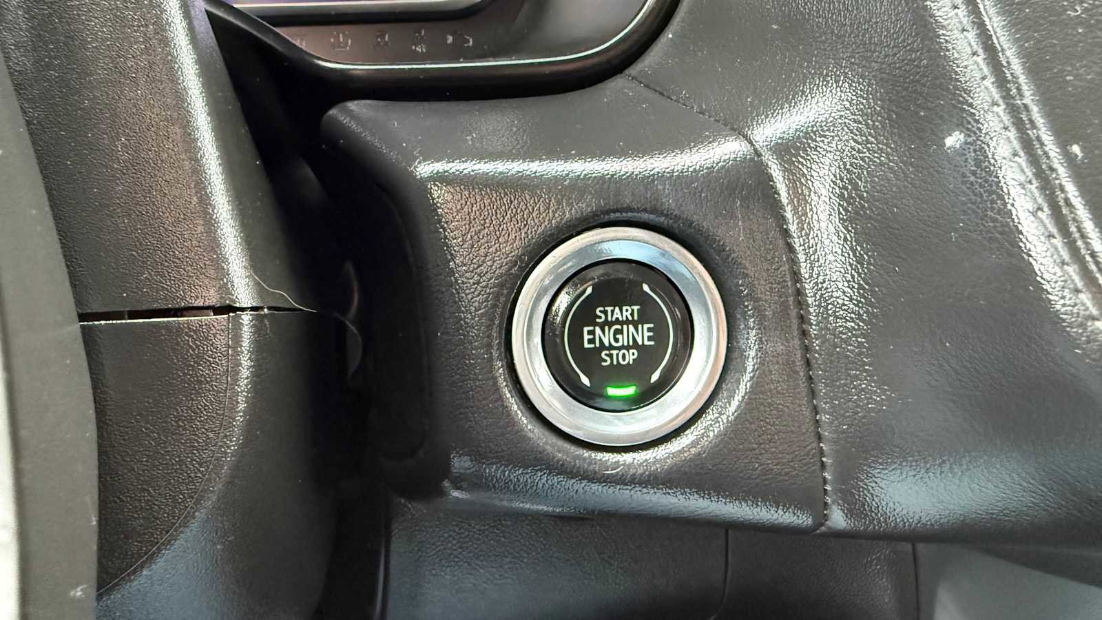 Used 2022 Chevrolet Tahoe Z71 w/ Off-Road Capability Package image 19