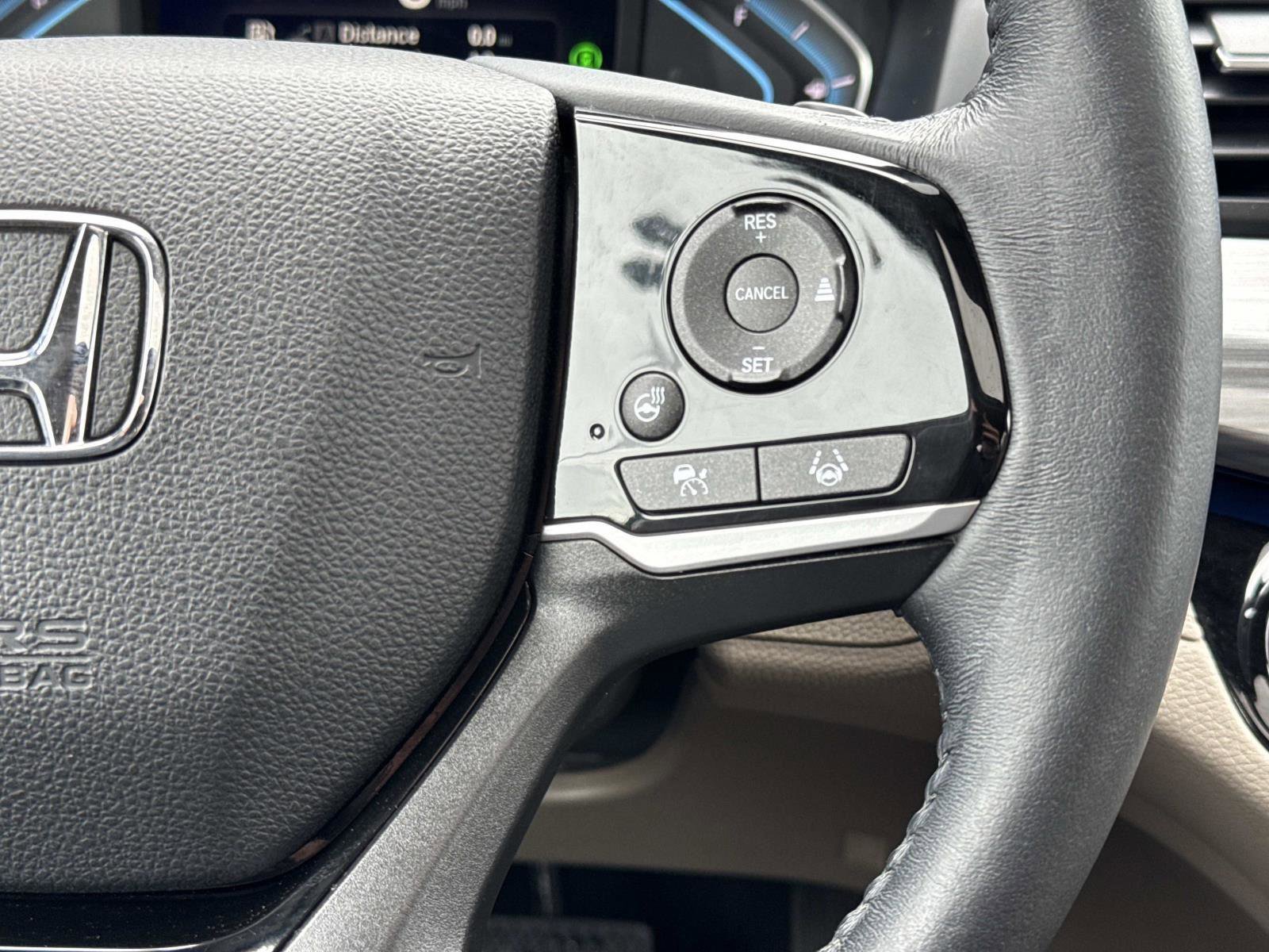 Used 2023 Honda Odyssey Elite image 8