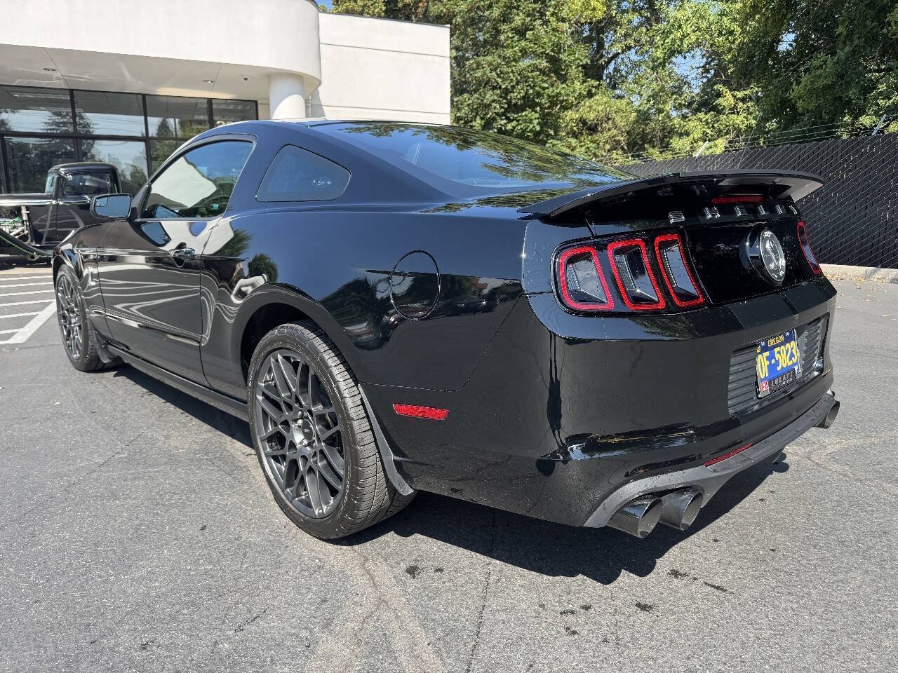 Used 2014 Ford Mustang Shelby GT500 w/ Equipment Group 821A RWD image 3