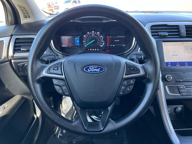 Used 2020 Ford Fusion SE image 20