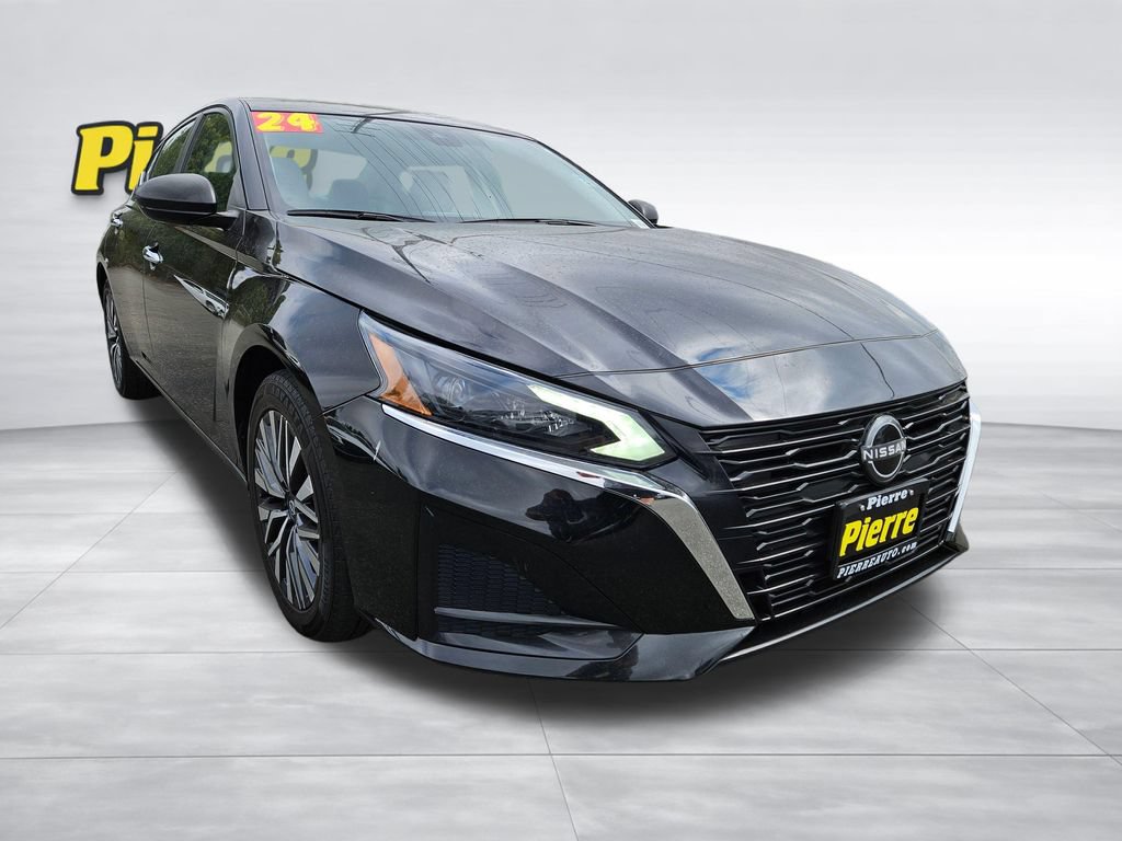 Used 2024 Nissan Altima 2.5 SV FWD image 7