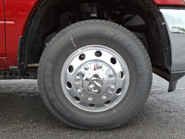 New 2026 RAM 3500 Tradesman w/ Chrome Appearance Group AWD/4WD image 9