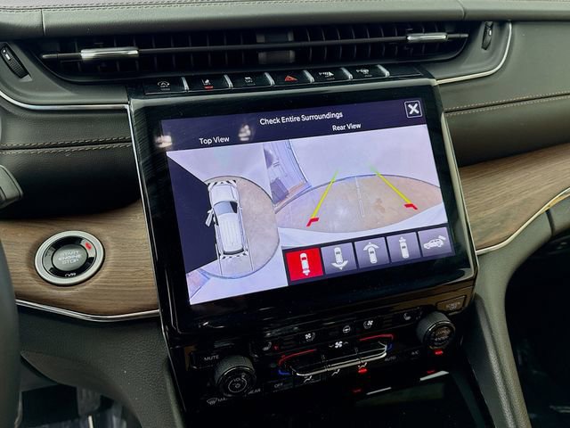 Used 2024 Jeep Grand Cherokee L Summit image 14