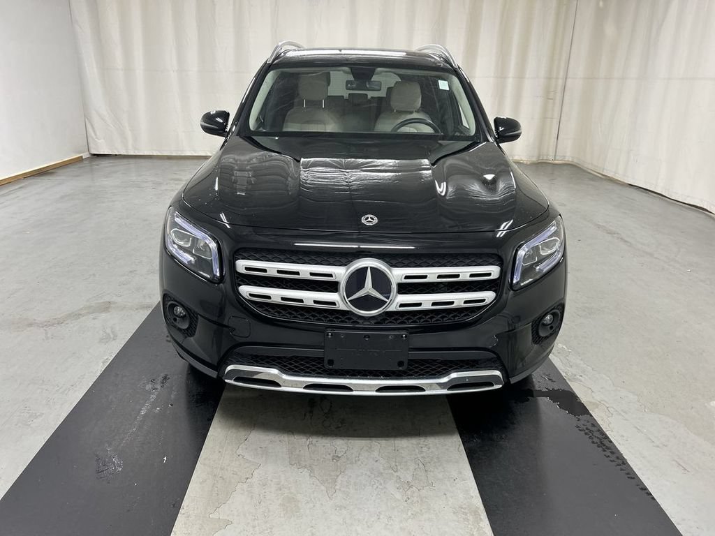 Used 2022 Mercedes-Benz GLB 250 4MATIC image 3