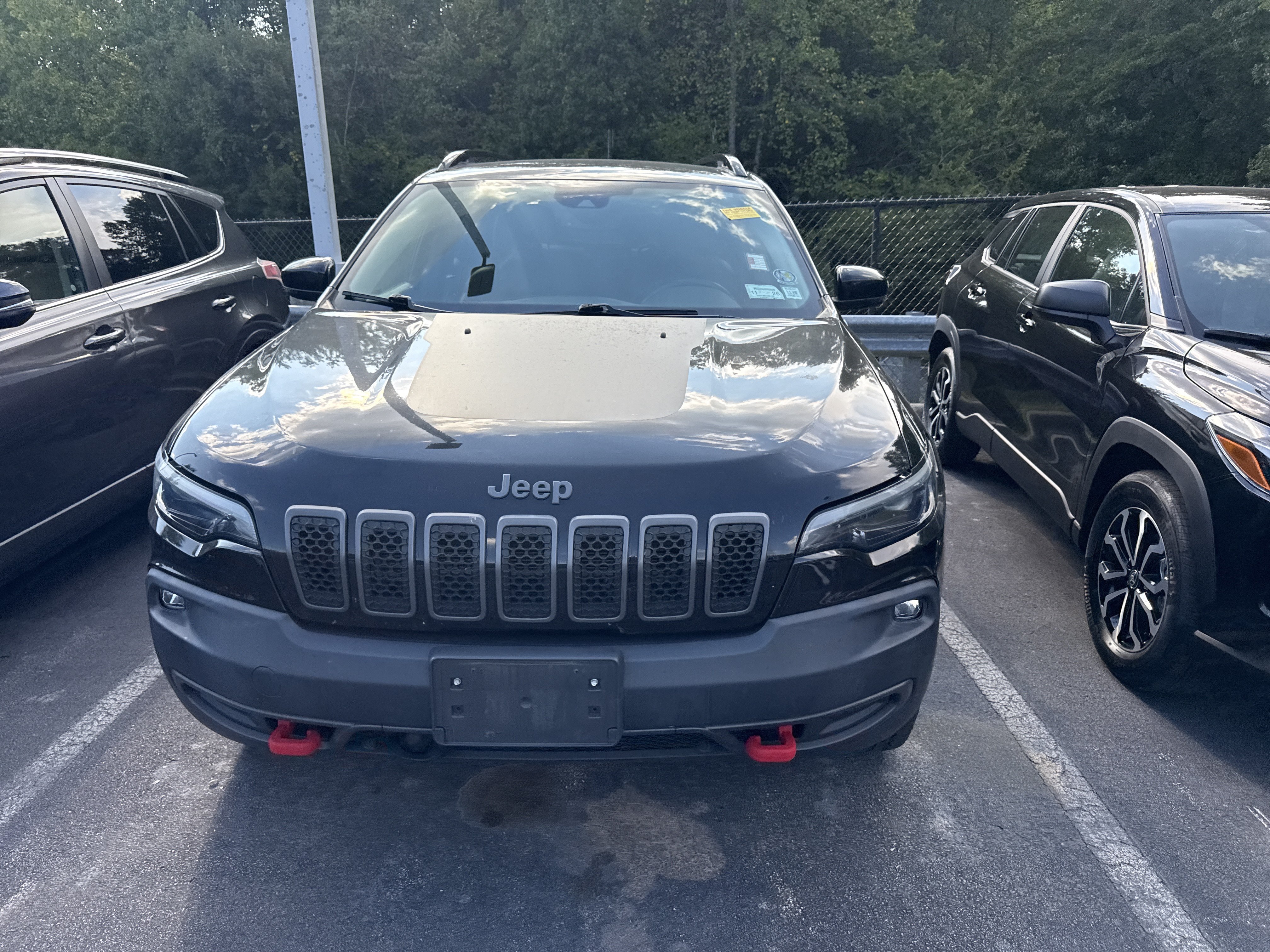 Used 2022 Jeep Cherokee Trailhawk w/ Premium Leather Package AWD/4WD image 2