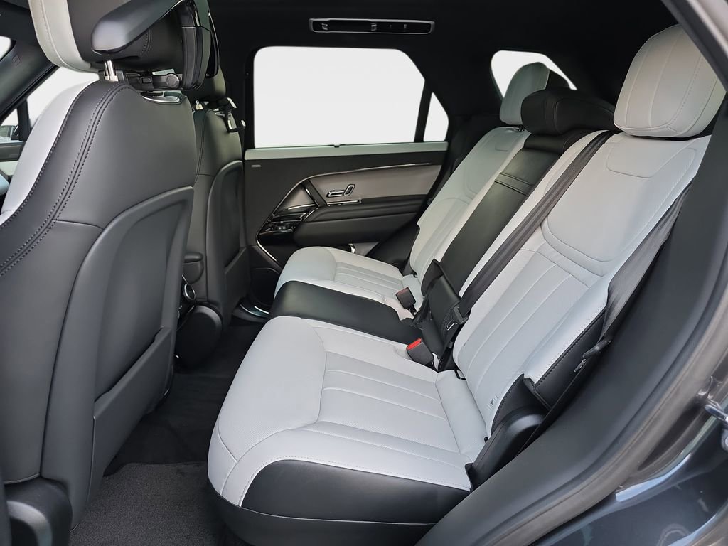 New 2026 Land Rover Range Rover Sport Dynamic SE AWD/4WD image 14