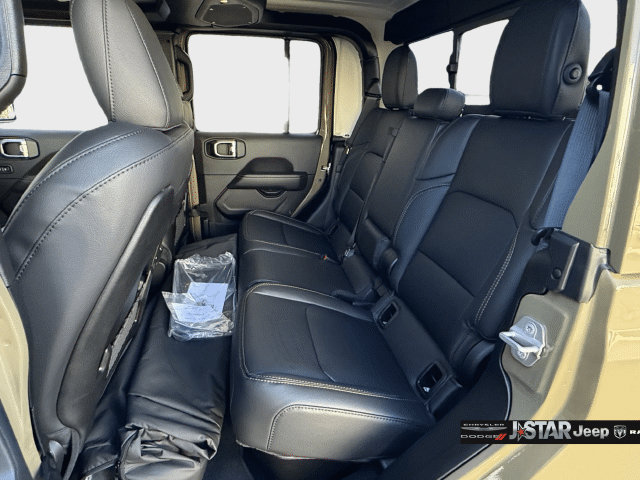 New 2026 Jeep Gladiator Sport AWD/4WD image 17