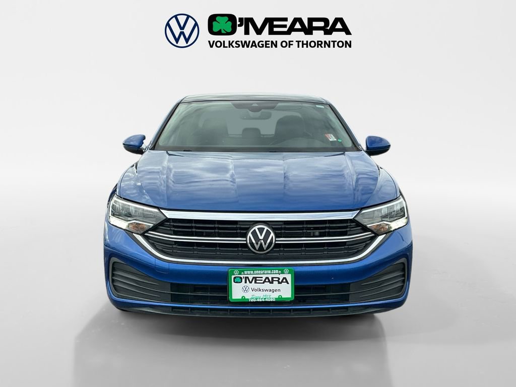 Used 2022 Volkswagen Jetta SE w/ Panoramic Sunroof Package image 8