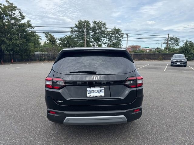 New 2025 Honda Pilot EX-L image 3