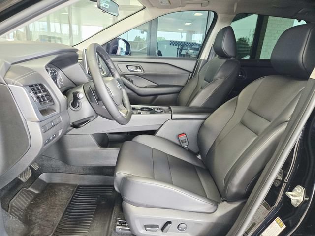 Used 2026 Nissan Rogue SV w/ SV Premium Package AWD/4WD image 8