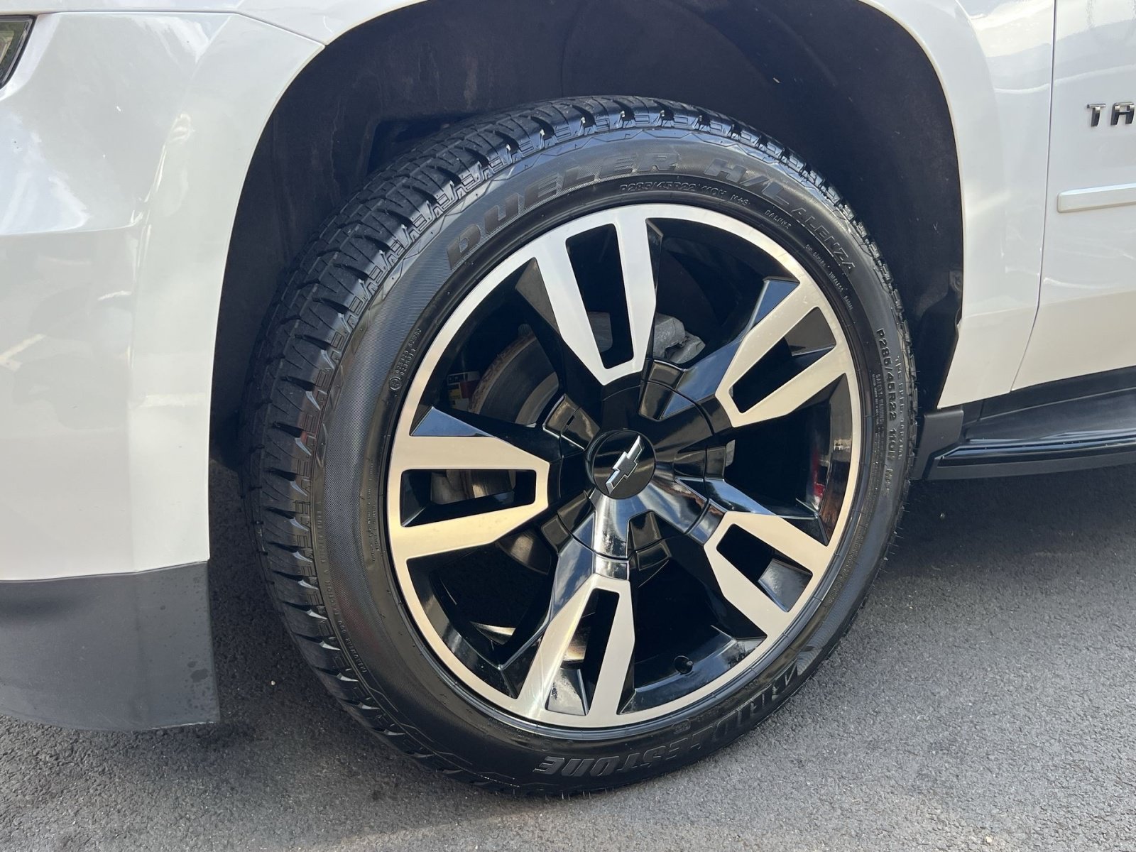 Used 2019 Chevrolet Tahoe Premier w/ RST 6.2L Performance Edition AWD/4WD image 11