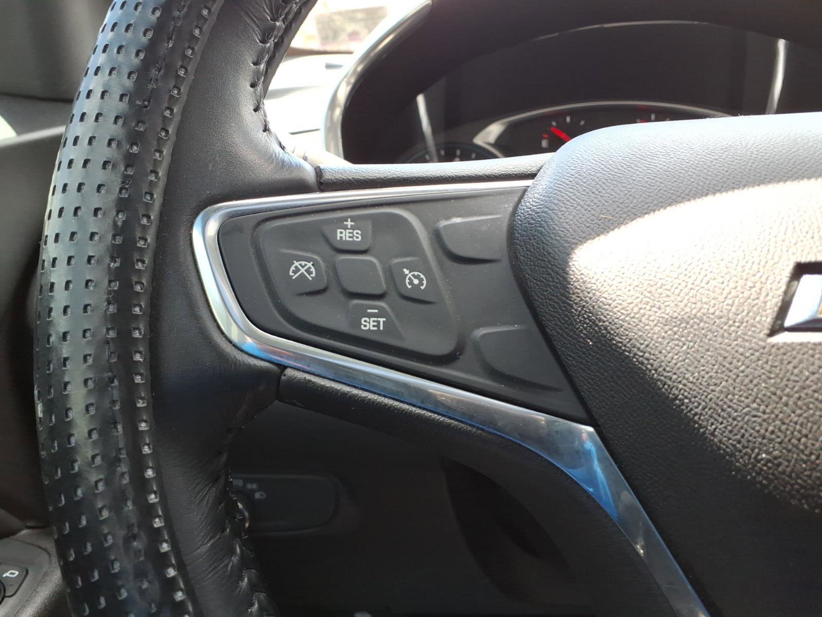 Used 2019 Chevrolet Equinox LT w/ Sun & Navigation Package AWD/4WD image 29