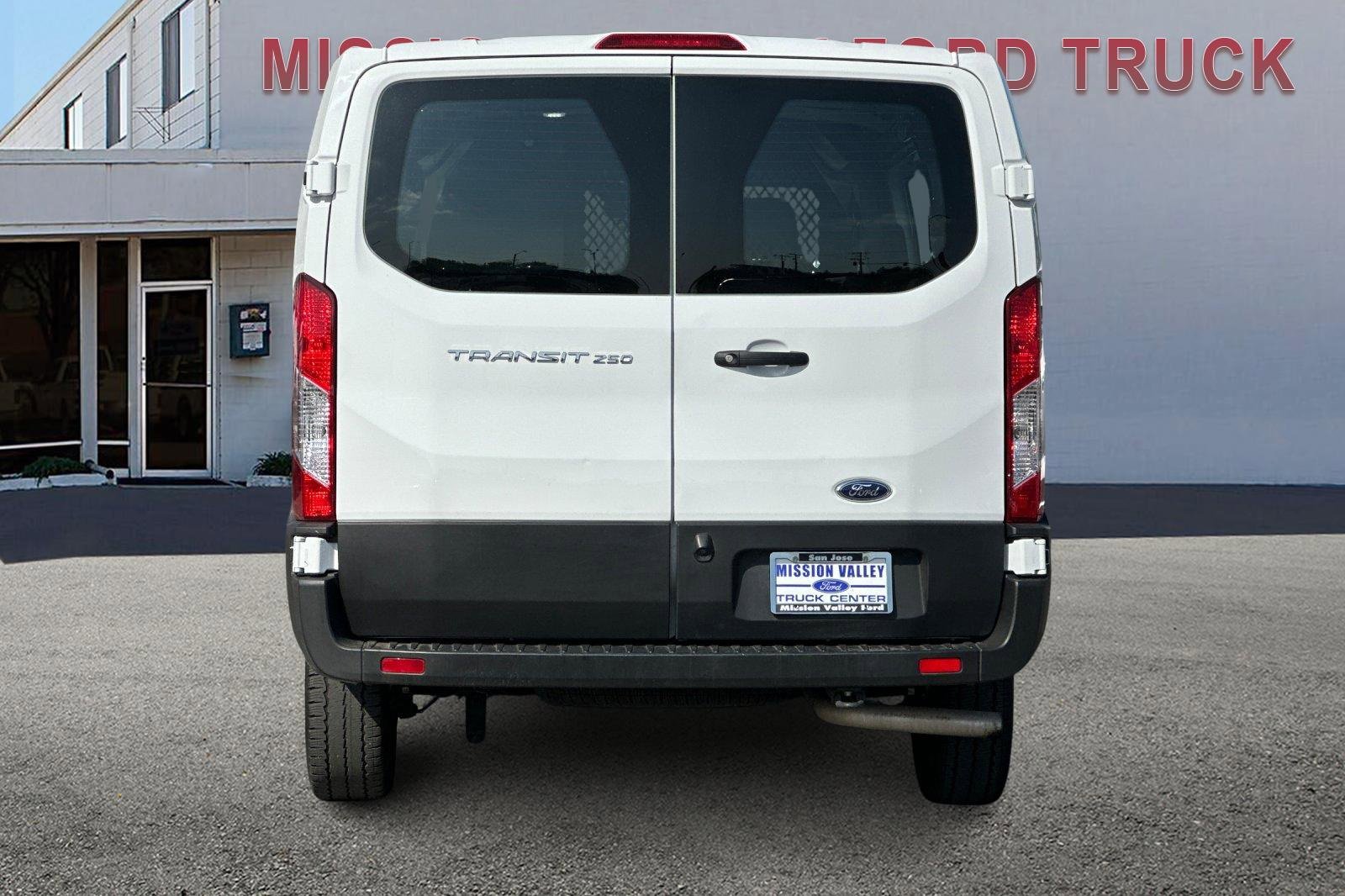Used 2023 Ford Transit 250 Low Roof w/ Exterior Upgrade Package image 5