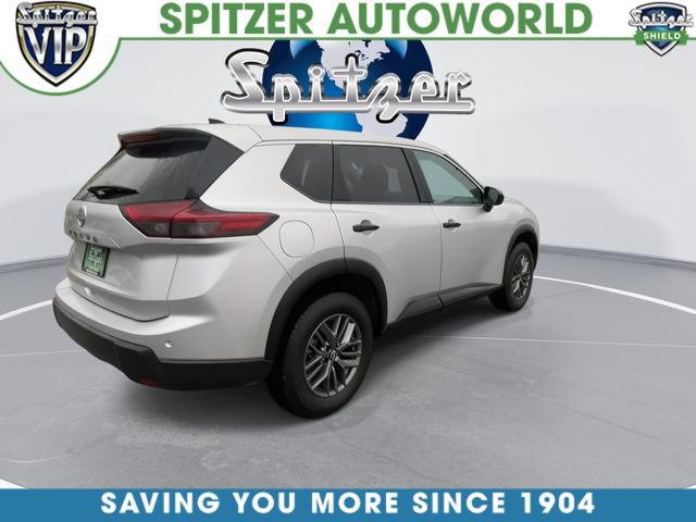 Used 2024 Nissan Rogue S image 9