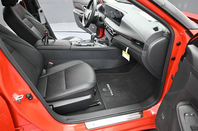 Used 2026 Nissan Sentra SR w/ SR Premium Package FWD image 14