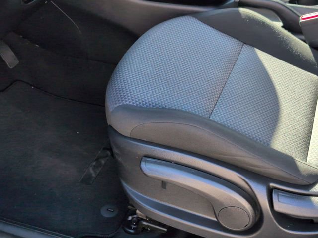 Certified 2025 Kia Soul LX w/ LX Technology Package FWD image 16