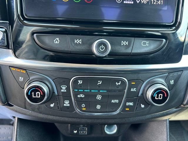 Used 2021 Chevrolet Traverse Premier w/ Redline Edition AWD/4WD image 33