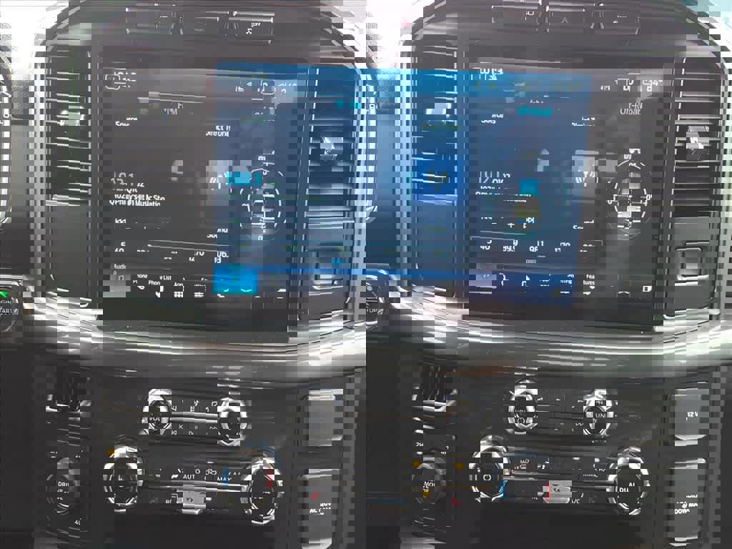 Certified 2022 Ford F150 XLT w/ Equipment Group 302A High image 11