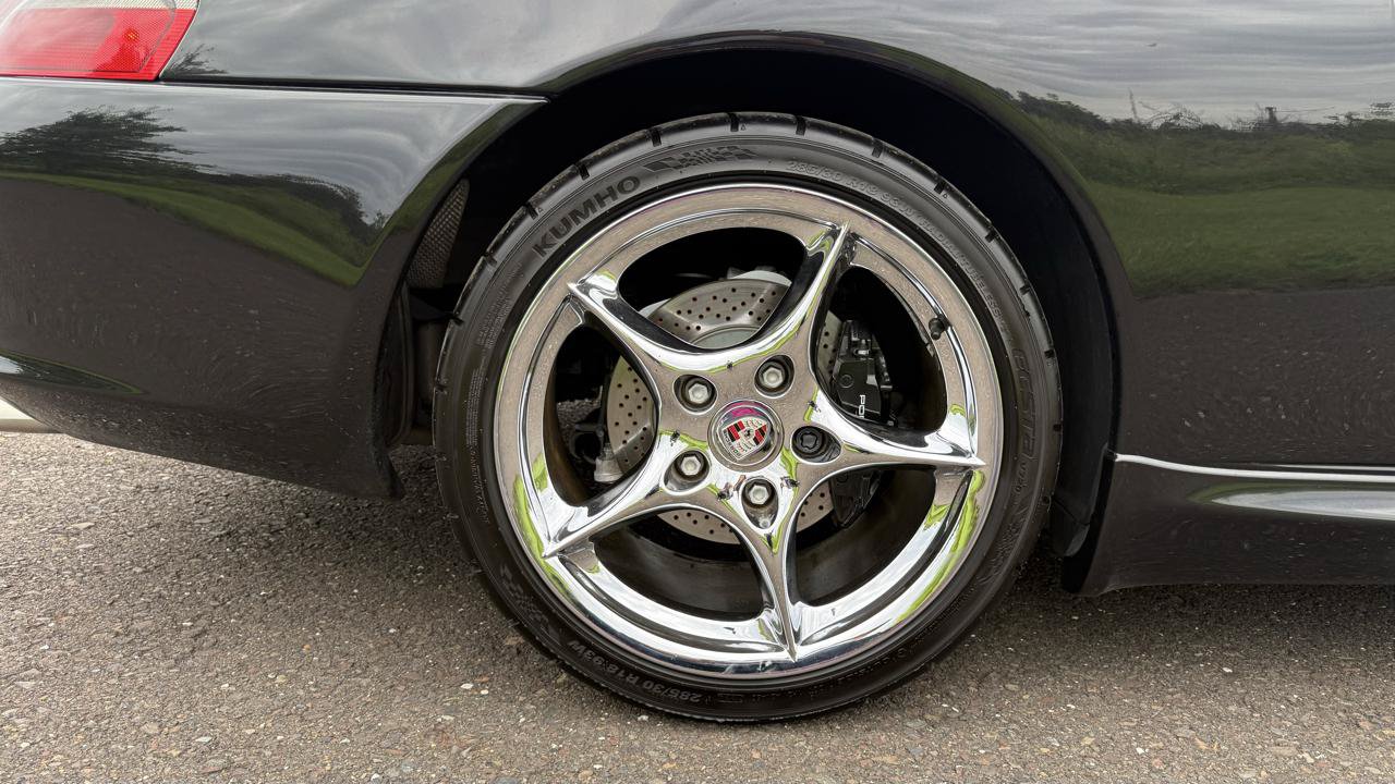 Used 2003 Porsche 911 Carrera RWD image 60