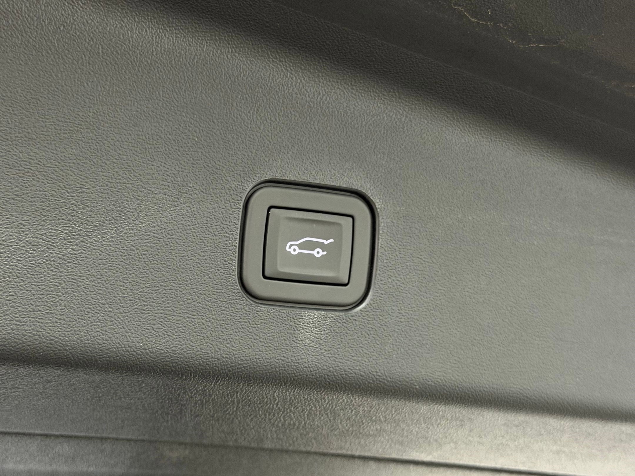 New 2026 Cadillac Vistiq Sport image 48