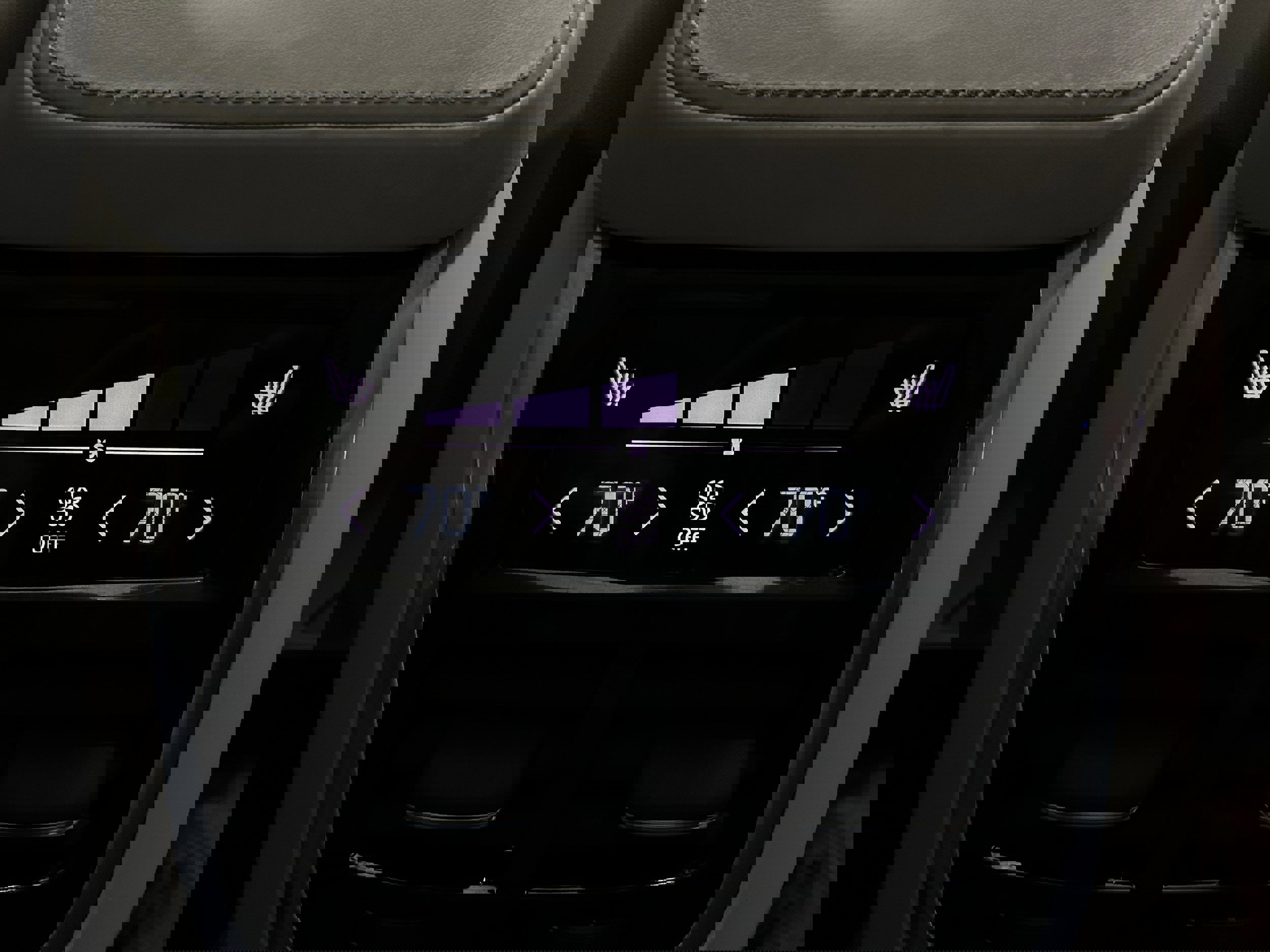 Used 2017 Volvo V90 T6 Cross Country image 30